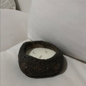 Rustic Black Stone-Style 3-Wick Candle - soy wax candle